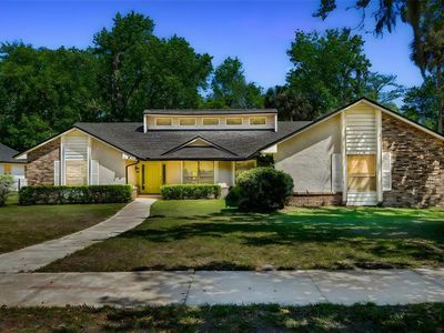 1106 Superior Ct