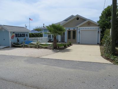 216 Lake Pl