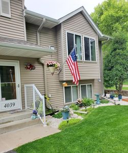 4039 Mallard Pl SE