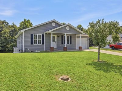 292 School Side Dr
