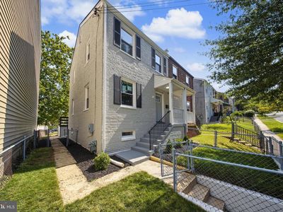 404 Burbank St SE