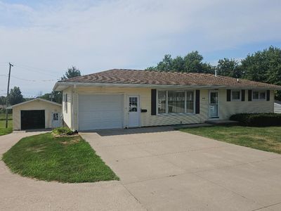 1531 Sunset Dr