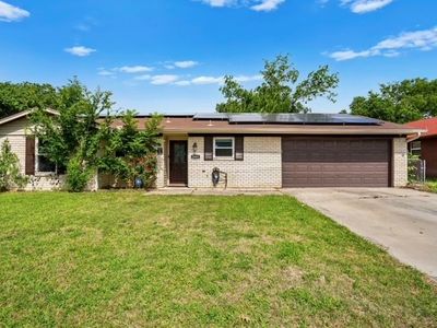 2001 Moonlight Dr