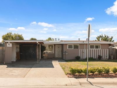 43 Holly Dr