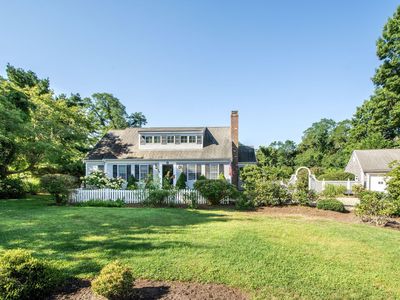 25 Eastwind Drive