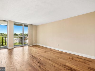4600 S Four Mile Run Dr APT 927