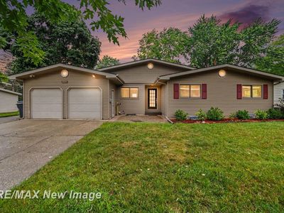 2221 Lambros Dr