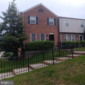 1825 Addison Rd S