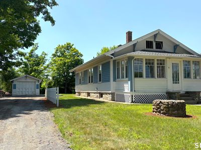 51 Buckley Highway