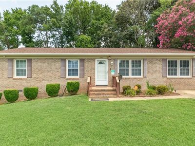 108 Sylvia Ln