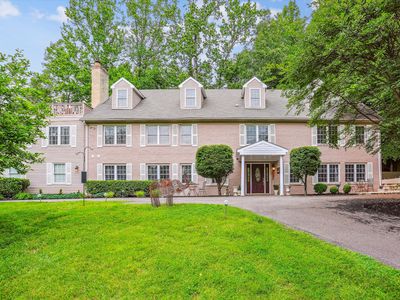 9201 Laurel Oak Dr
