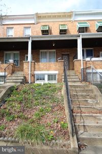 2736 Beryl Ave