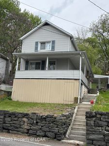 74 Smith Row
