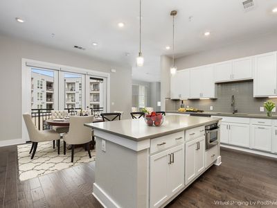 4415 Jackson Ave #4301