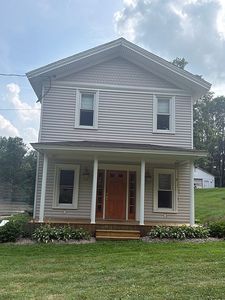 653 Center St