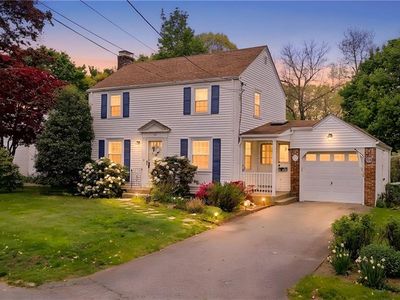 Property at 145 Massasoit Dr, Warwick, RI