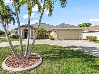 Property at 2214 SE 10th Ln, Cape Coral, FL