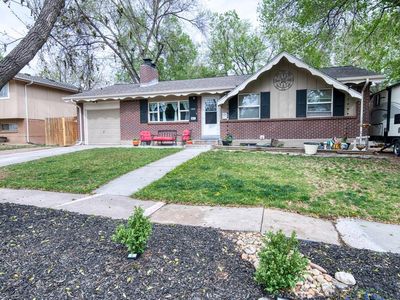 1512 Rushmore Dr