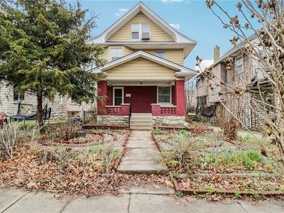 311 Lawn Ave