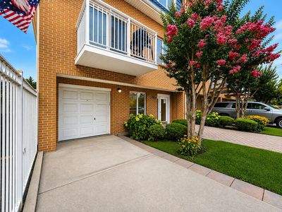 1563 Royce St APT 3B