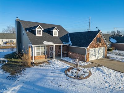 1013 Saint Charles Pl