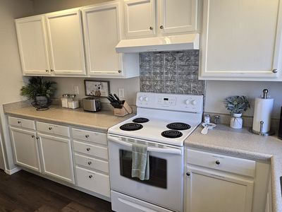 835 Forestglen Dr APT A