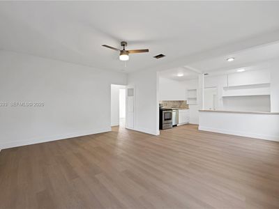 1127 NW 2nd Ave