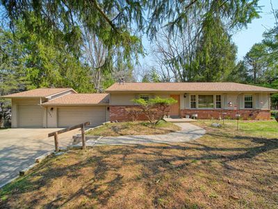 3381 Pine Ridge Dr