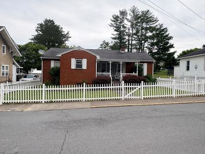 212 Summerlee Ave