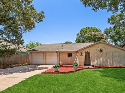 5110 Geneva Dr