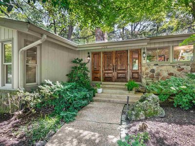 740 Sweetbrier Rd