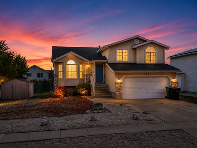 1205 N 2675 W