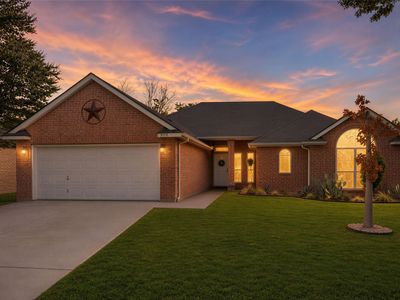 Property at 1808 Estates Dr, Mansfield, TX