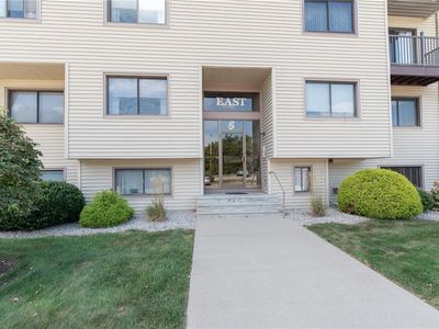 196 Old River Rd APT 5-B