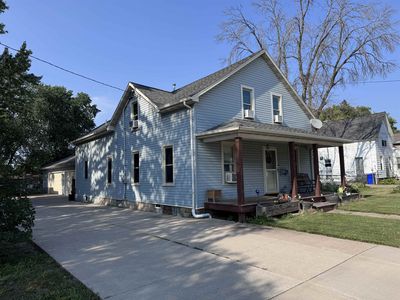 208 E Calumet St