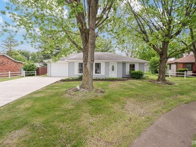 Property at 1908 Versailles Dr, Kokomo, IN
