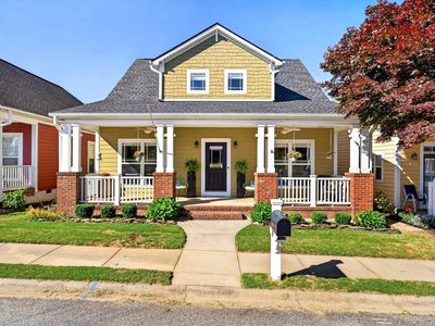 8 Marquette Rd