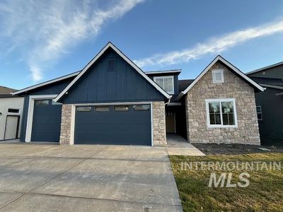 1819 E Jade Creek Ln