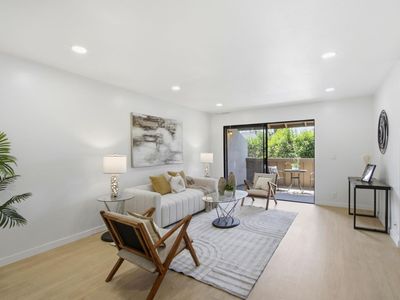 2201 Monroe St APT 204