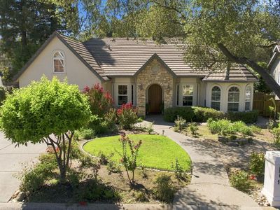 107 Egloff Cir