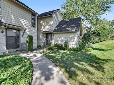 706 Wakefield Rd