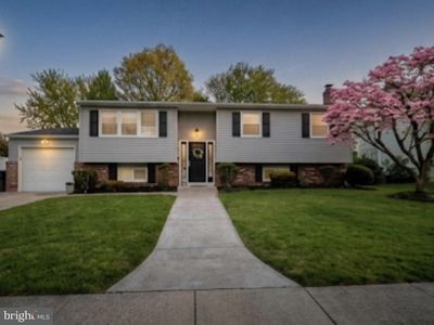 16 Peachtree Ln