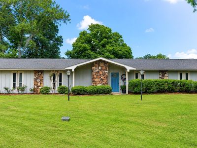2221 Meadow Pond Trl