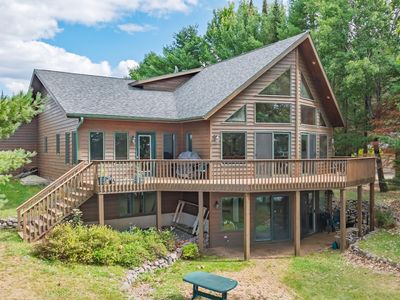 2437 Spirit Lake Ln