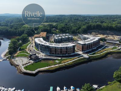 40 River Street #201