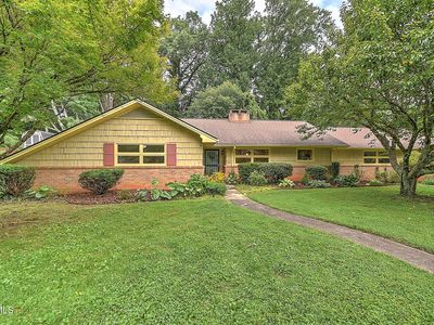 1507 Woodland Ave