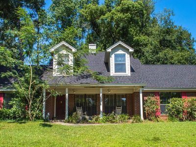2221 Glenwood Ln