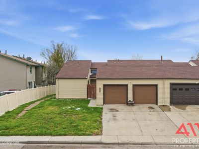 Property at 1128 E 9th St, Gillette, WY