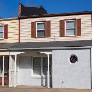 704 Lake Edward Dr