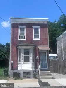 579 Pine St